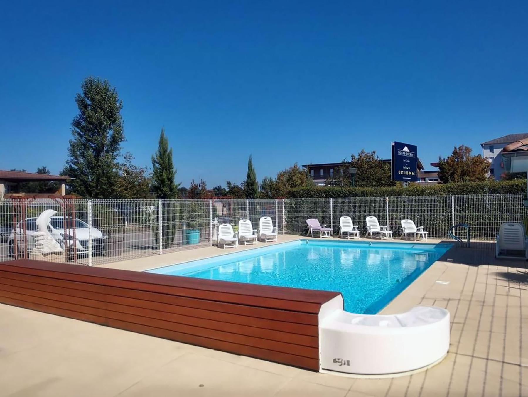 Modern 1 Bdr + Balcony + Free Parking + Ac + Pool Lejlighed L'Isle-d'Abeau Eksteriør billede